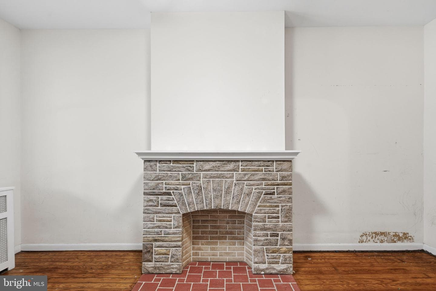 542 Martin Street photo 4