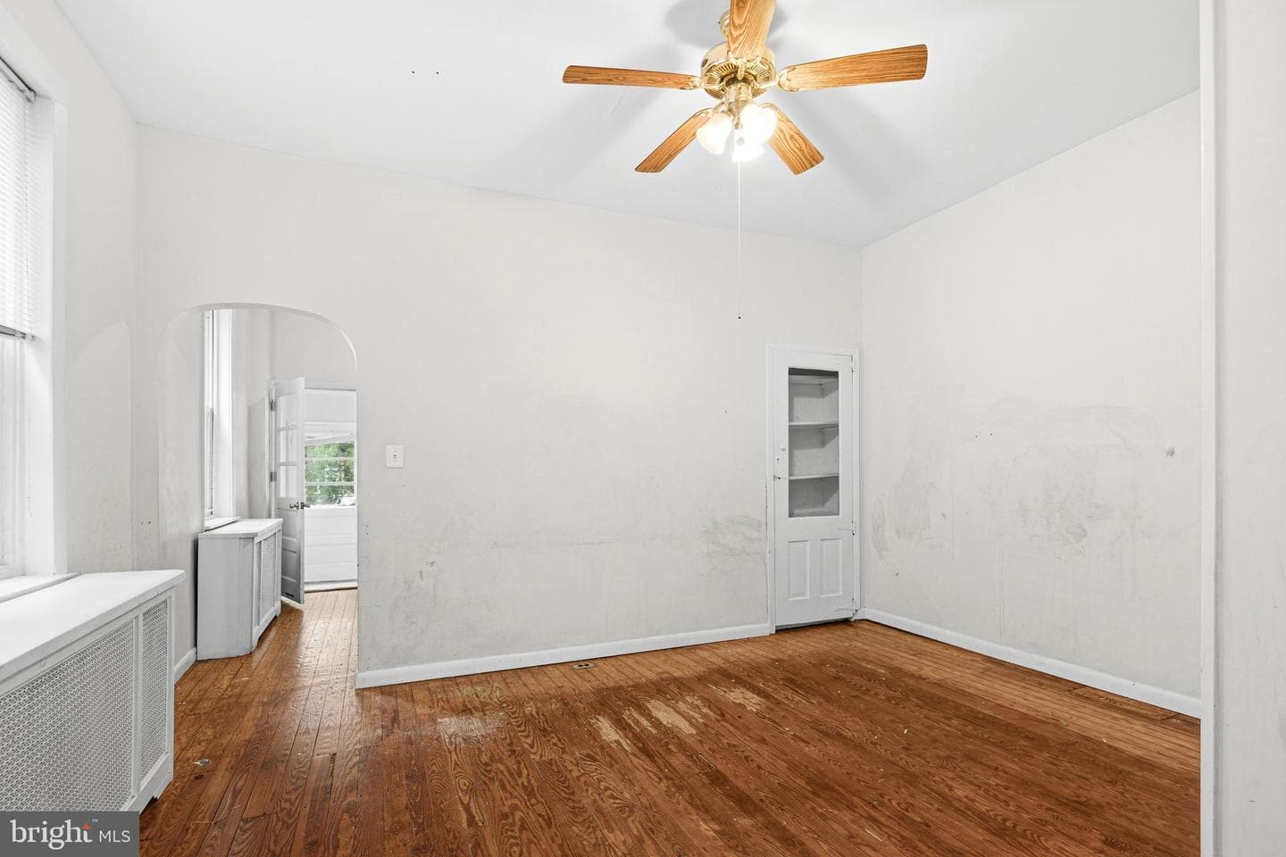 542 Martin Street photo 5