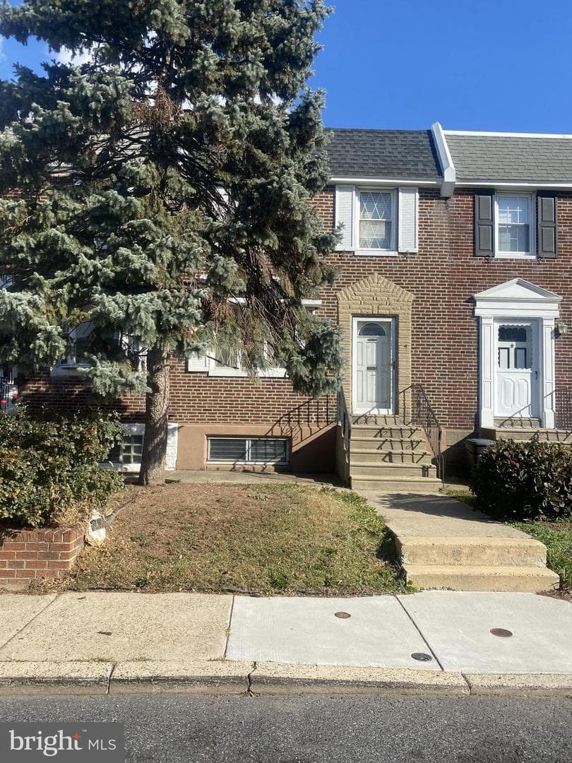 2909 Elbridge Street photo 2