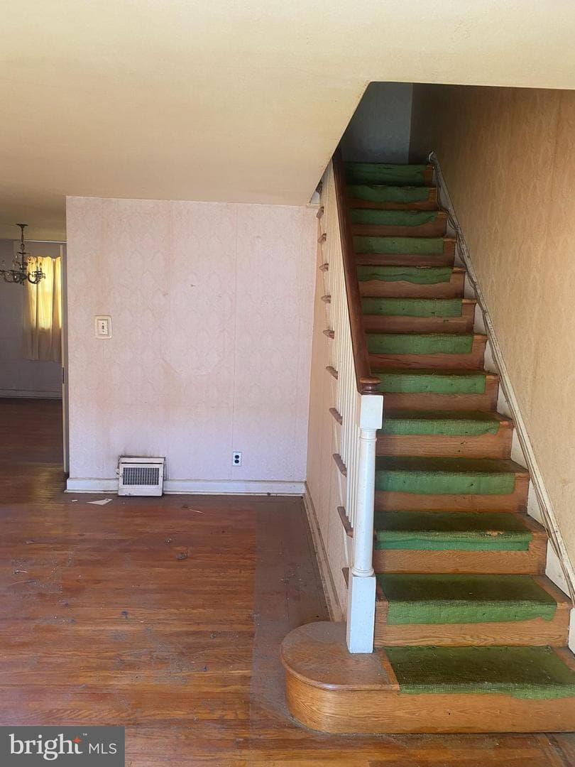 2909 Elbridge Street photo 8