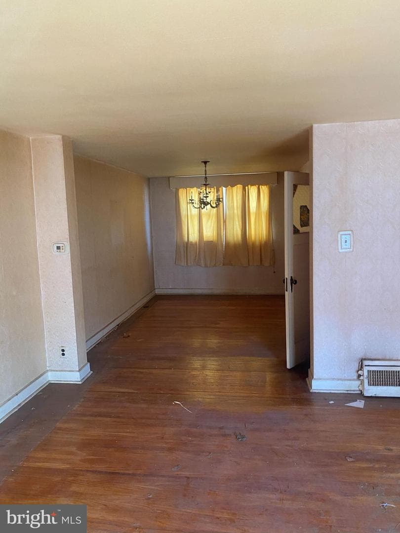 2909 Elbridge Street photo 9