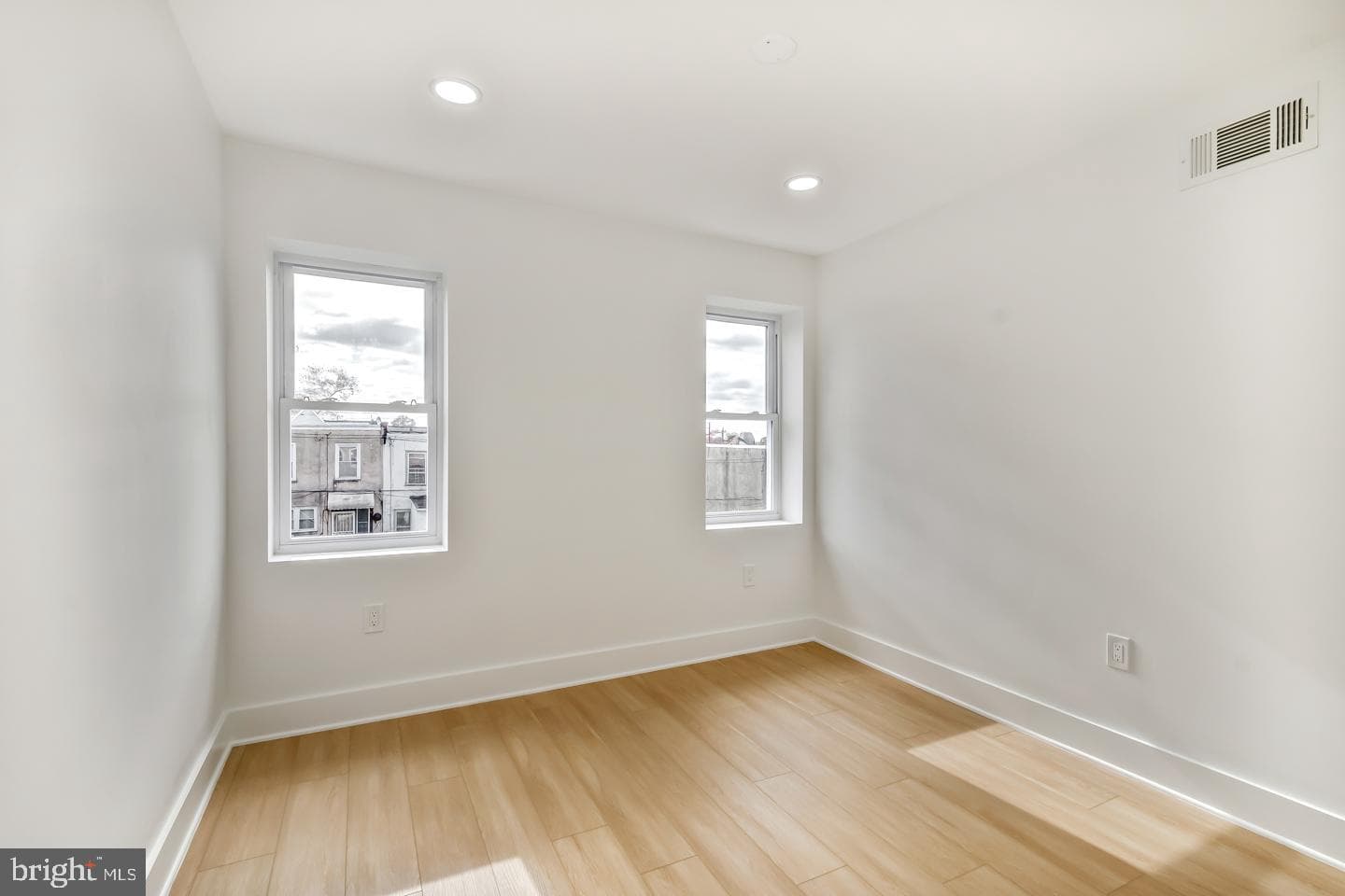 5640 Wyndale Avenue photo 13