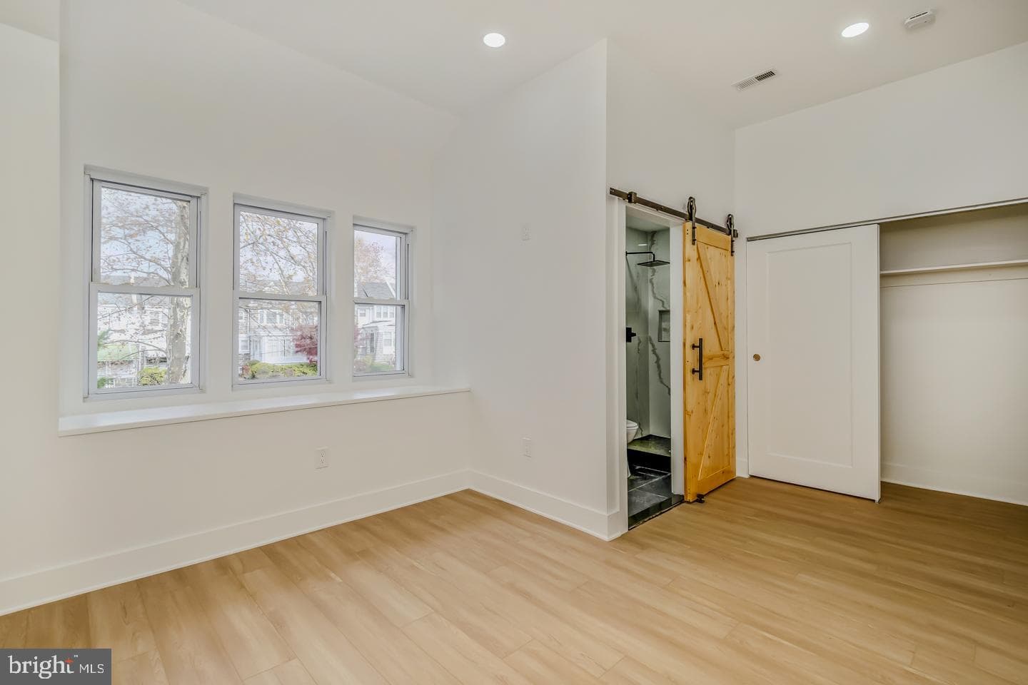 5640 Wyndale Avenue photo 21