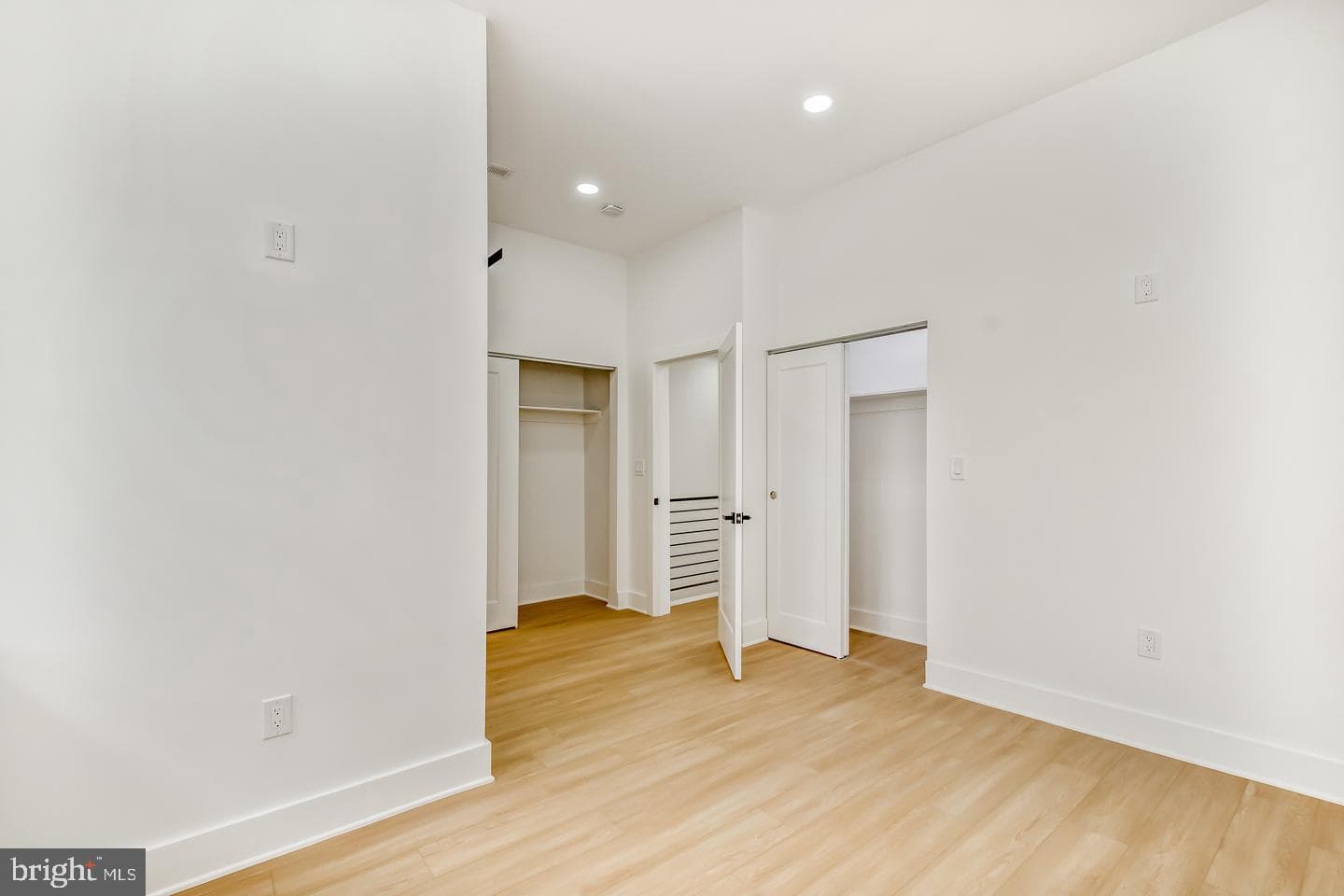 5640 Wyndale Avenue photo 22