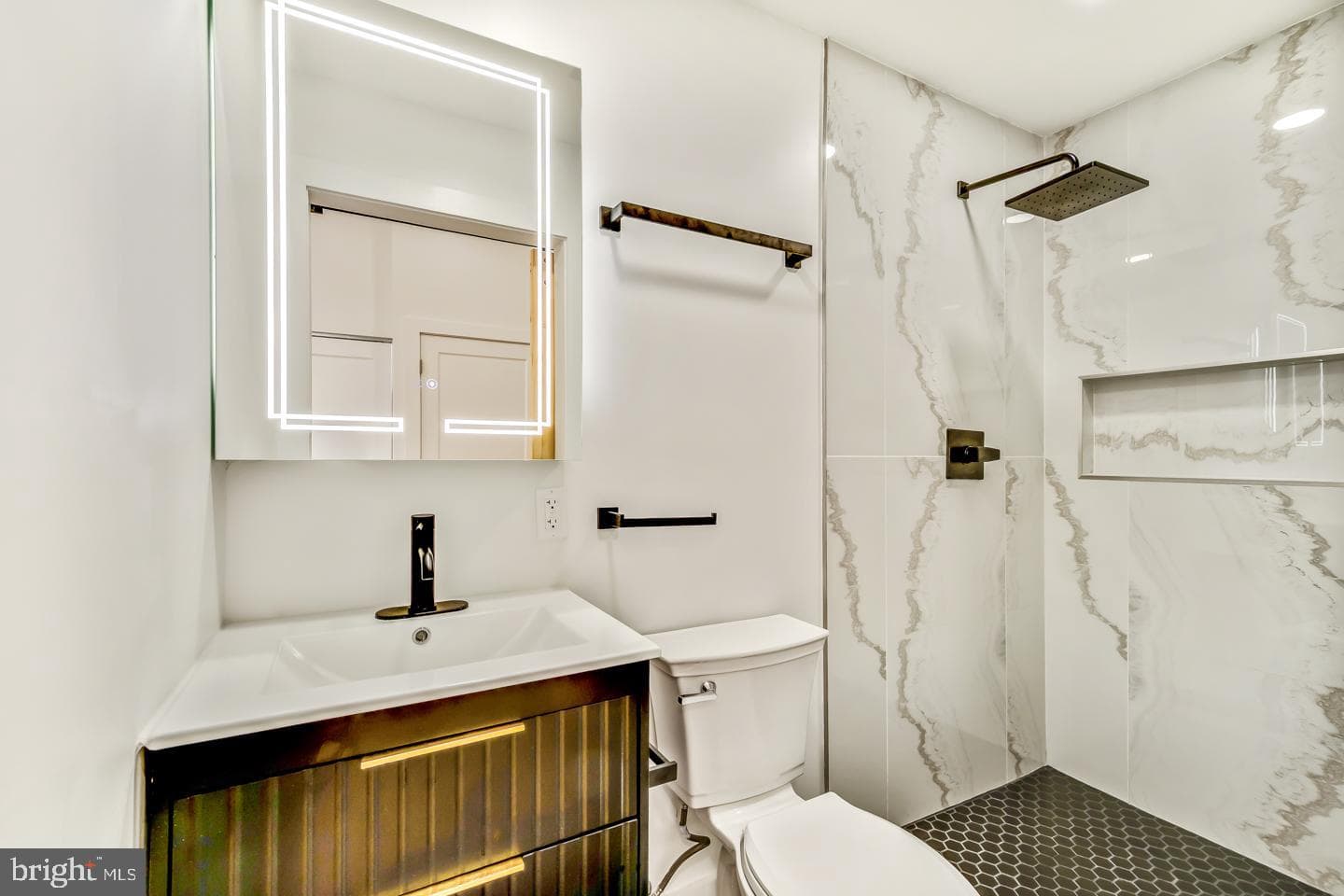 5640 Wyndale Avenue photo 3