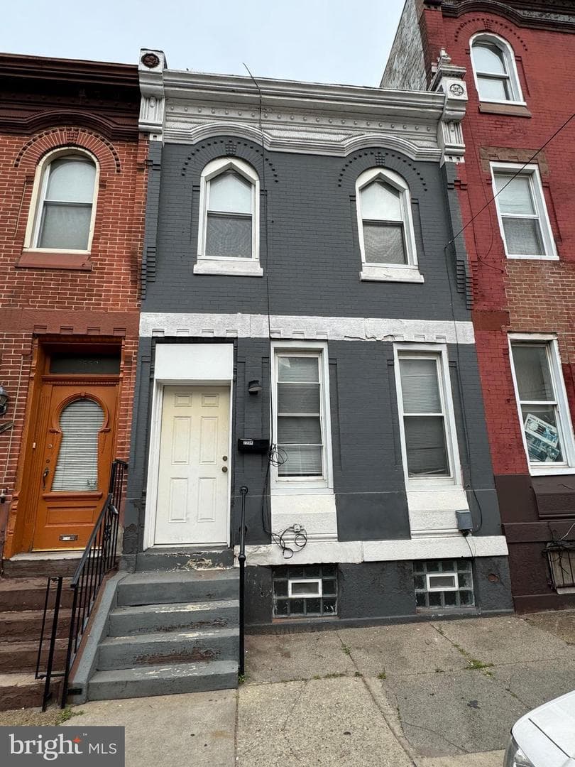 2554 N 17th Street photo 1