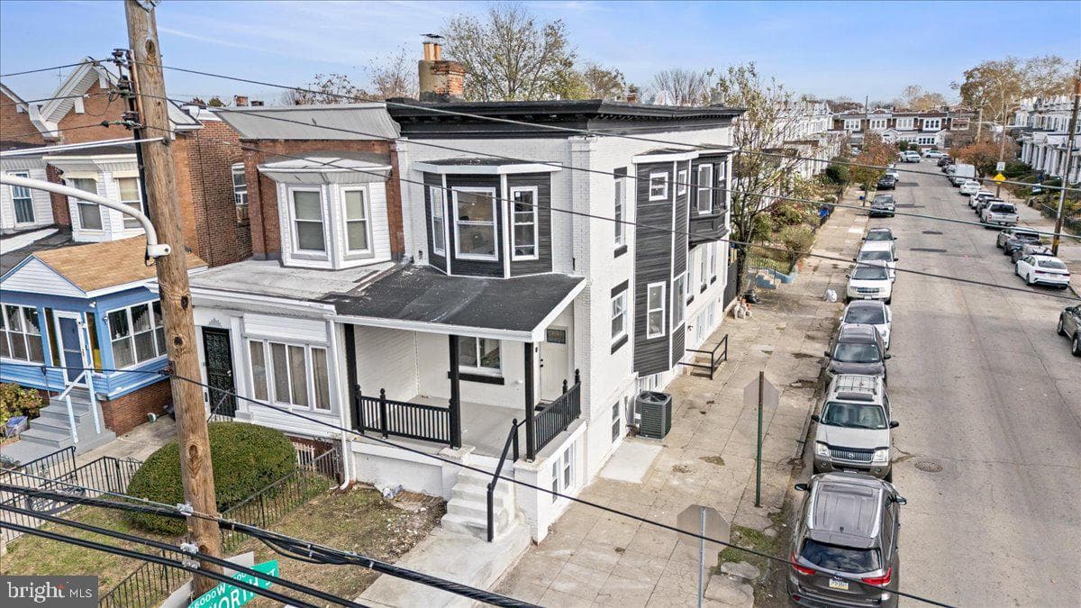 1021 S 60th Street photo 43