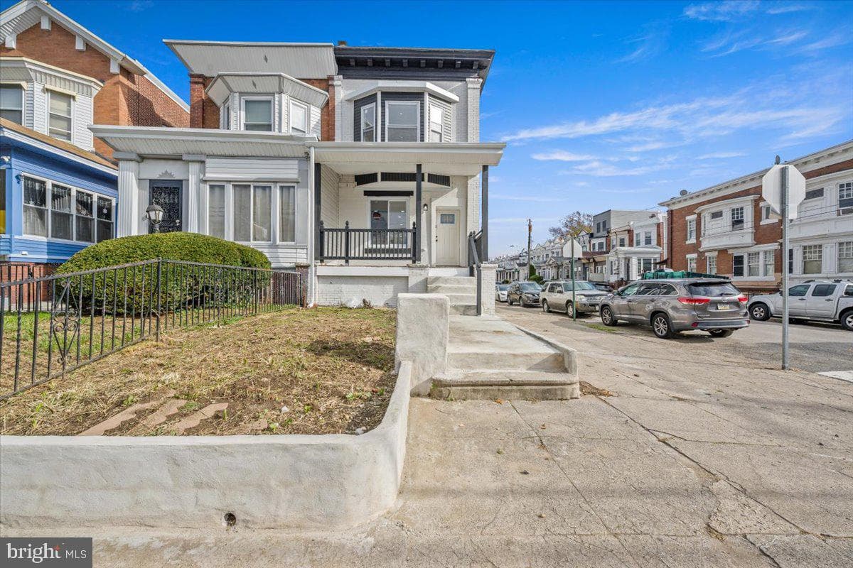 1021 S 60th Street photo 5