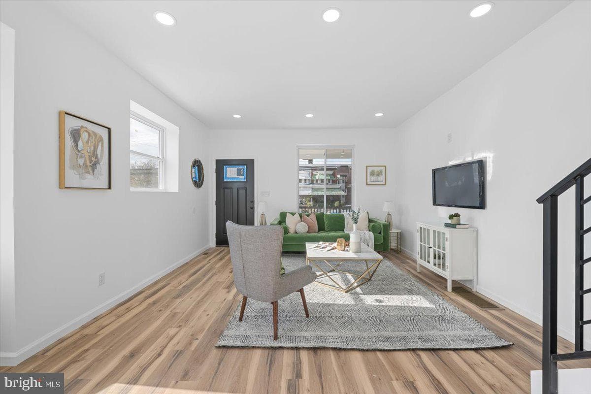1021 S 60th Street photo 8