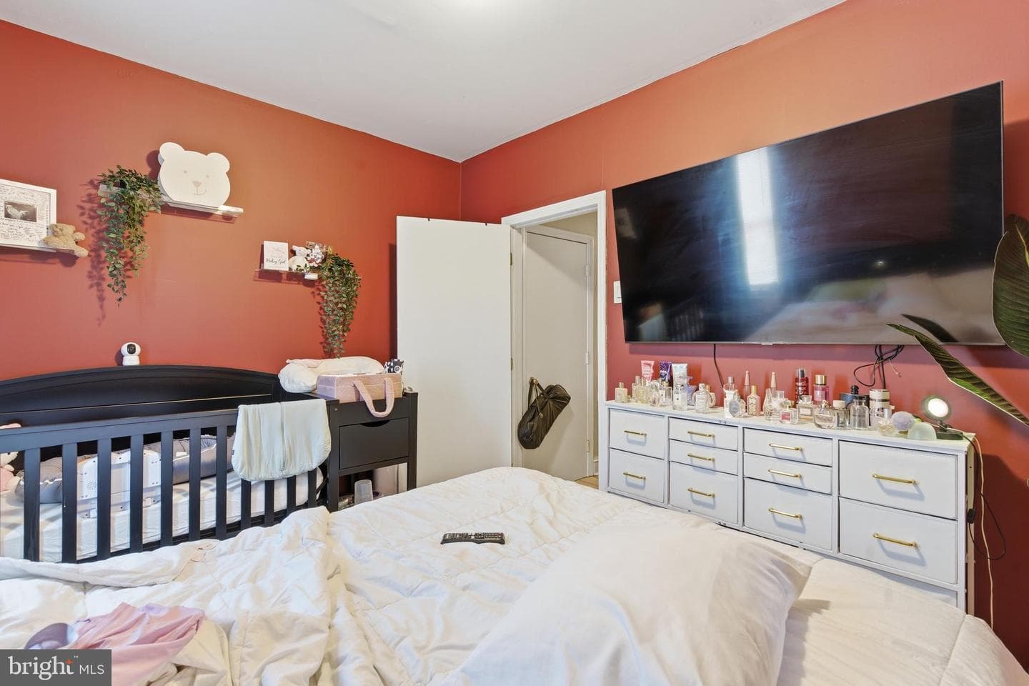 2503 E Oakdale Street photo 10