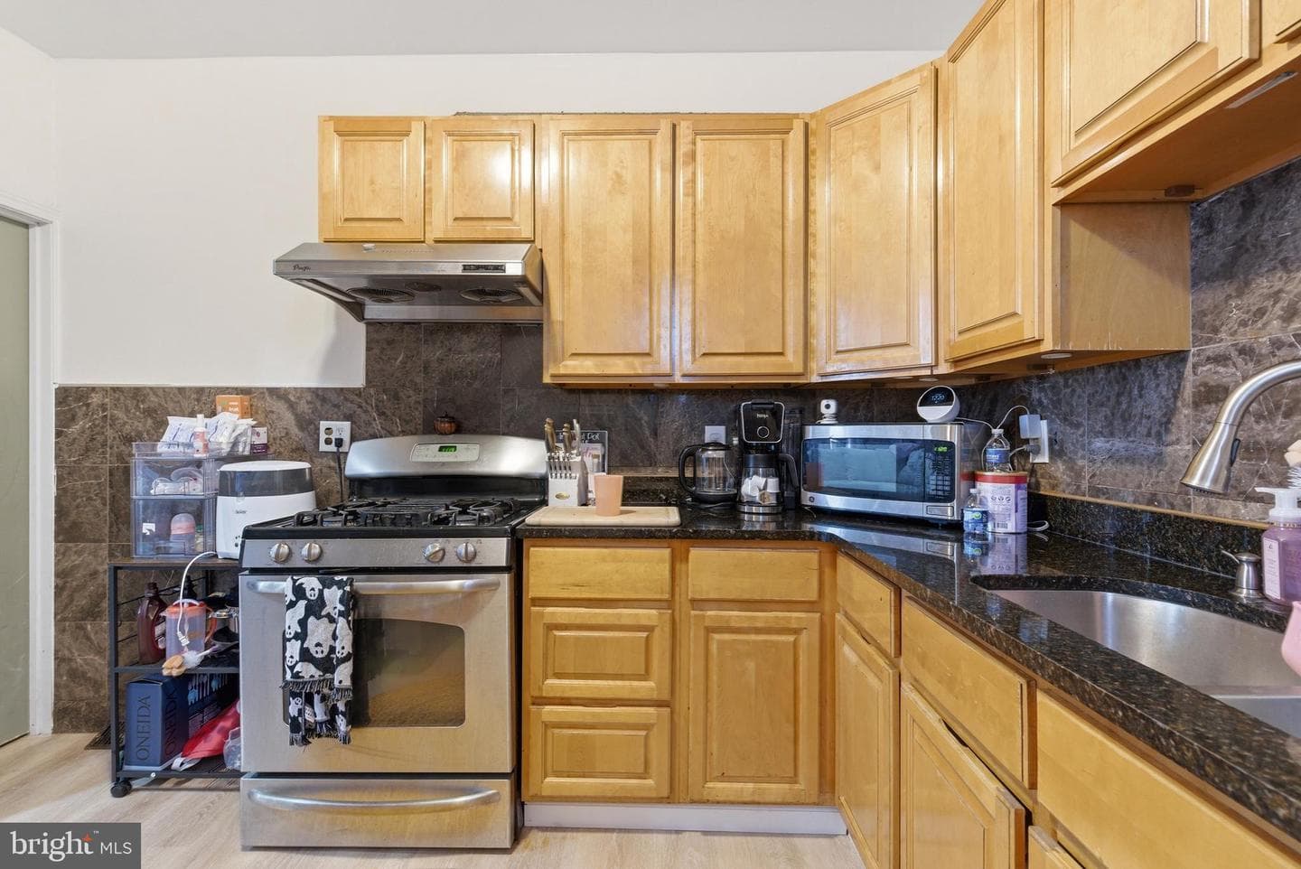 2503 E Oakdale Street photo 7