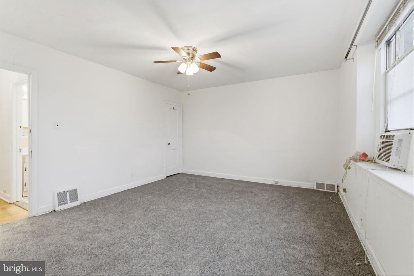 8266 Temple Road photo 16