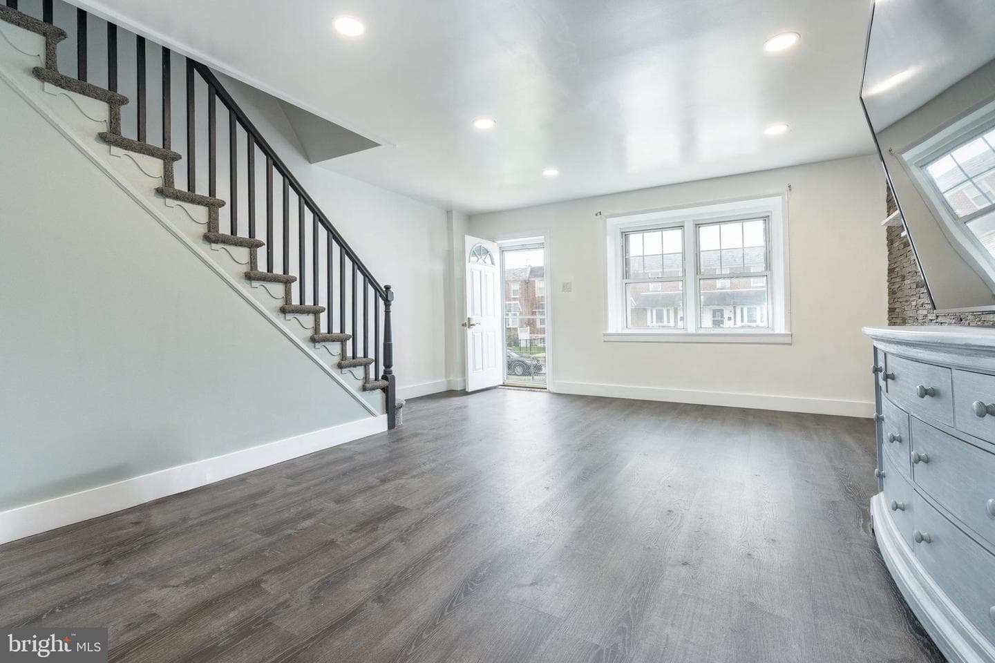 6606 Algard Street photo 2