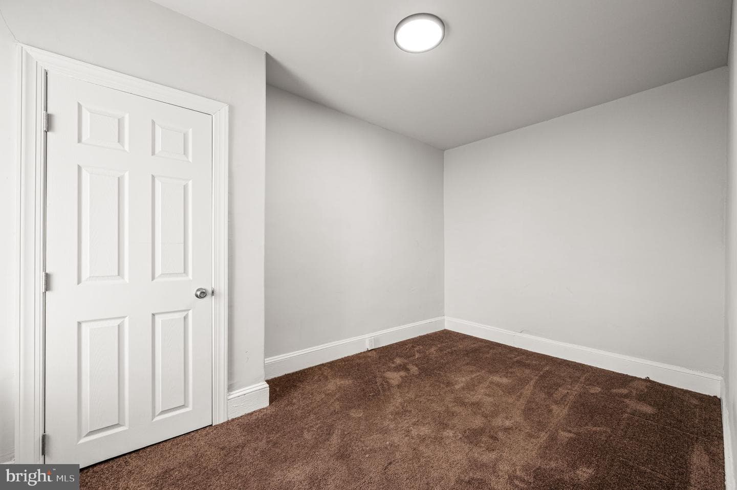 3103 N Croskey Street photo 14