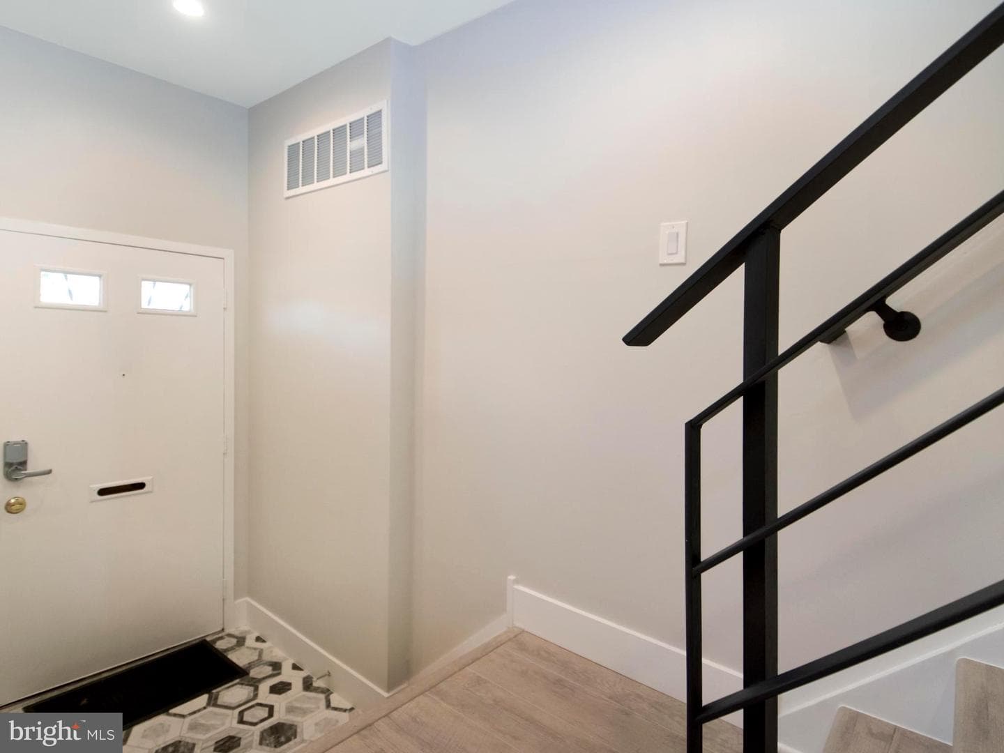 522 Parrish Street photo 3