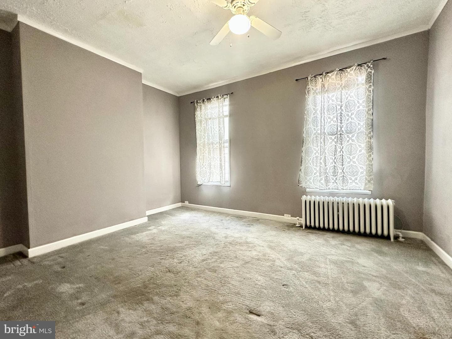 2236 Moore Street photo 9