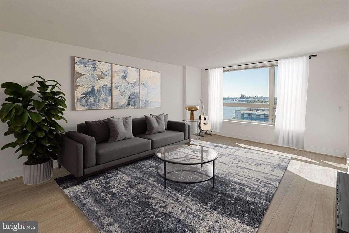 717 S Chris Columbus Boulevard #814, Philadelphia