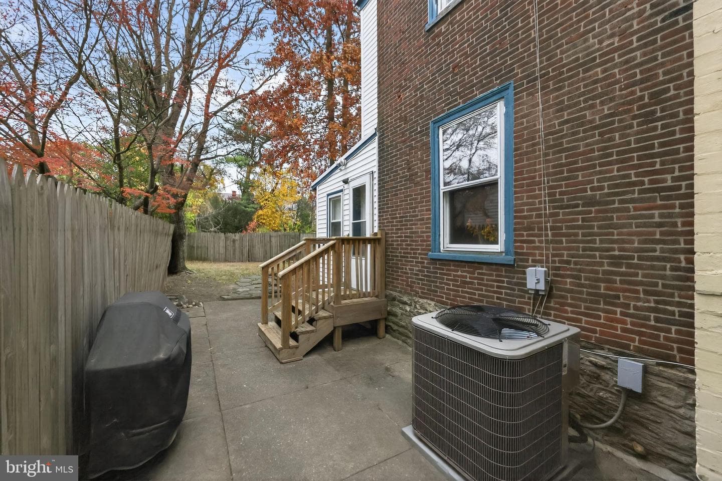 5443 Morris Street photo 32