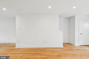 436 Brown Street photo 8