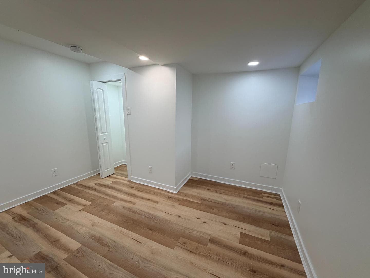 5436 Ridgewood Street photo 10