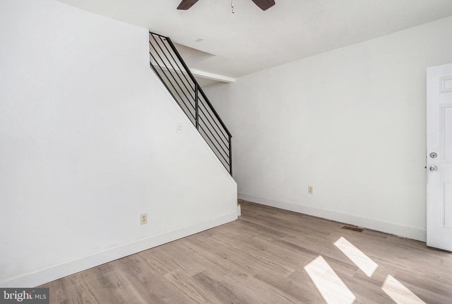 1260 N Newkirk Street photo 6