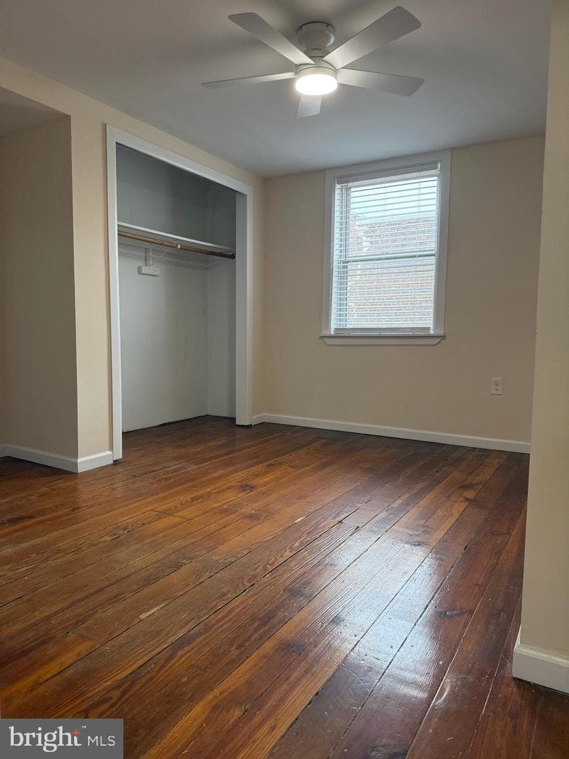 2729 E Cambria Street photo 21