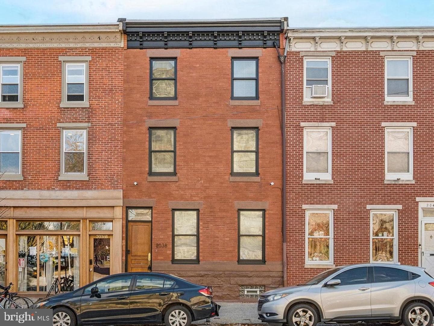 2038 Fairmount Avenue photo 1