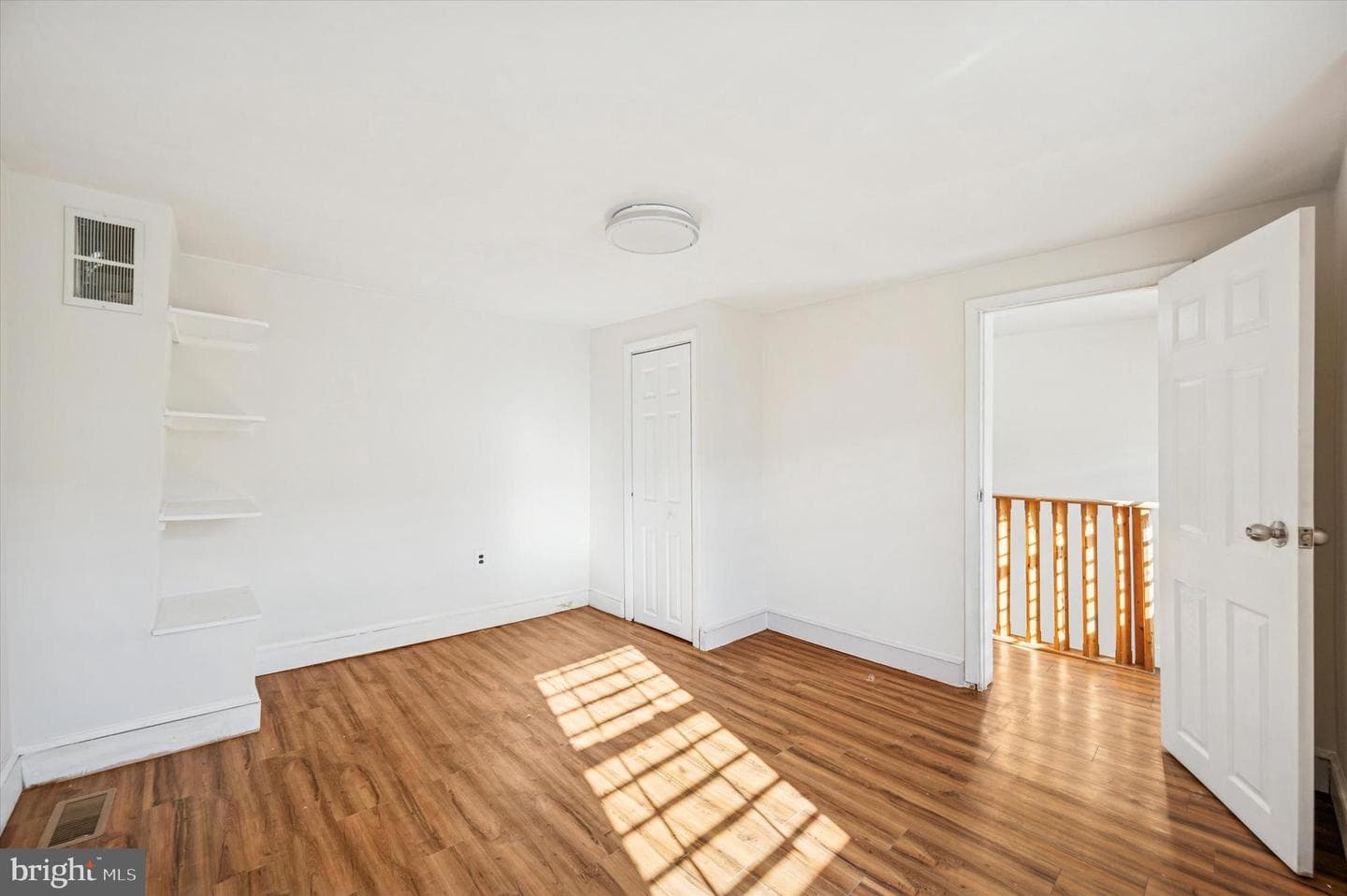 2038 Fairmount Avenue photo 17