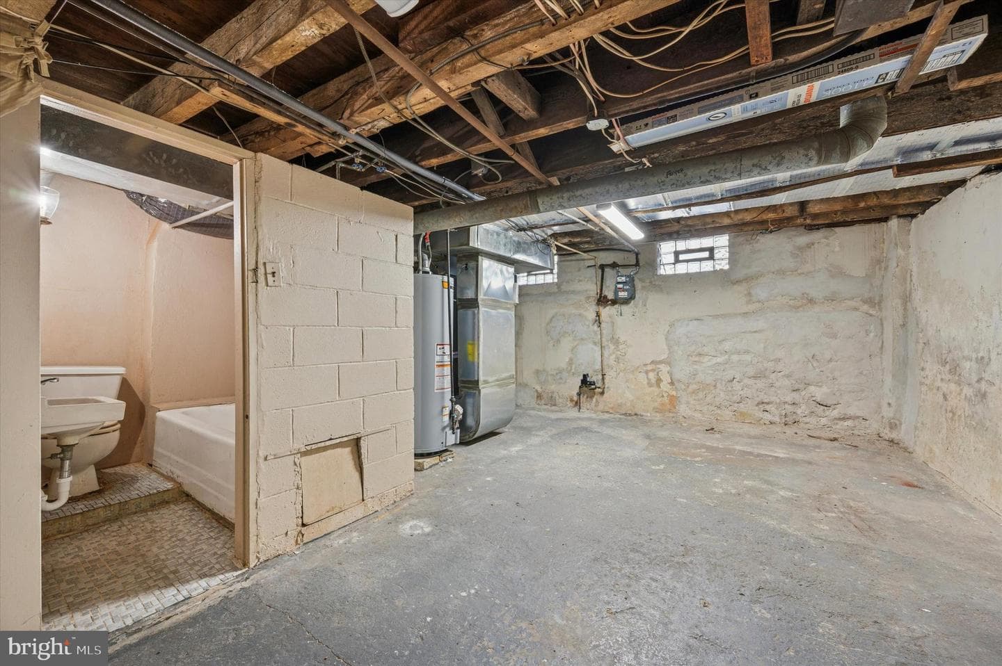 2038 Fairmount Avenue photo 20