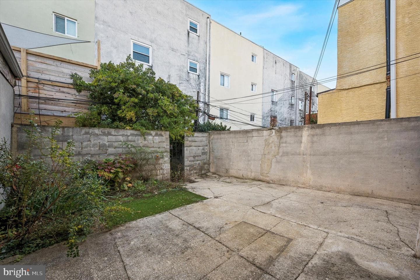 2038 Fairmount Avenue photo 24