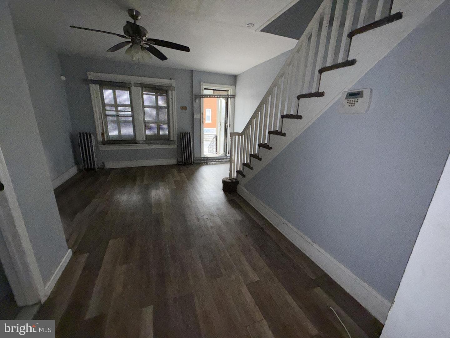 6023 Race Street photo 8