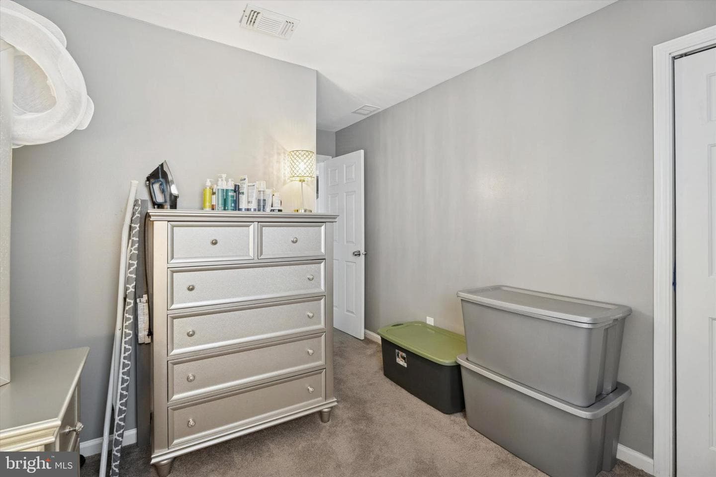 8319 Woolston Avenue photo 18