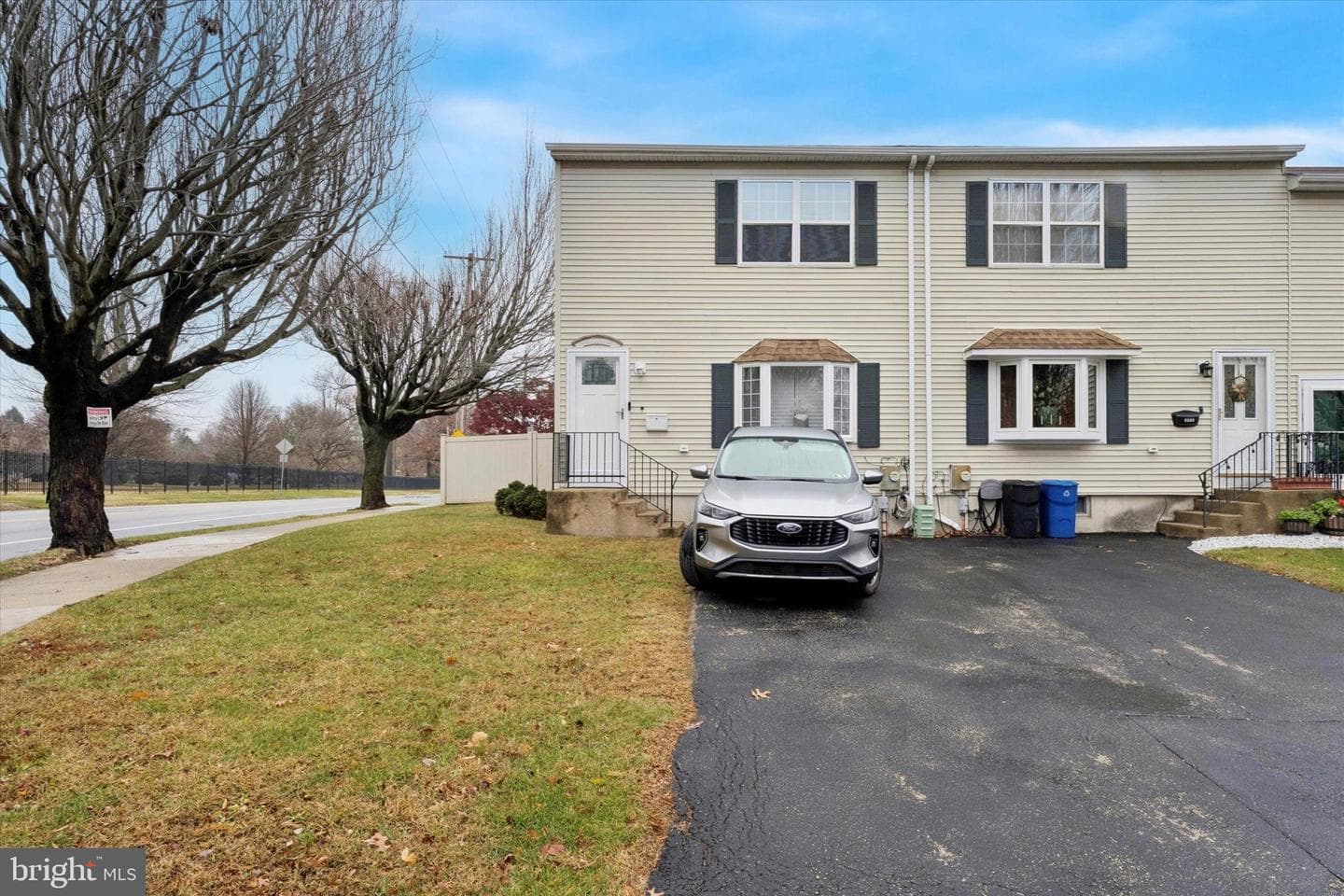 8319 Woolston Avenue photo 2
