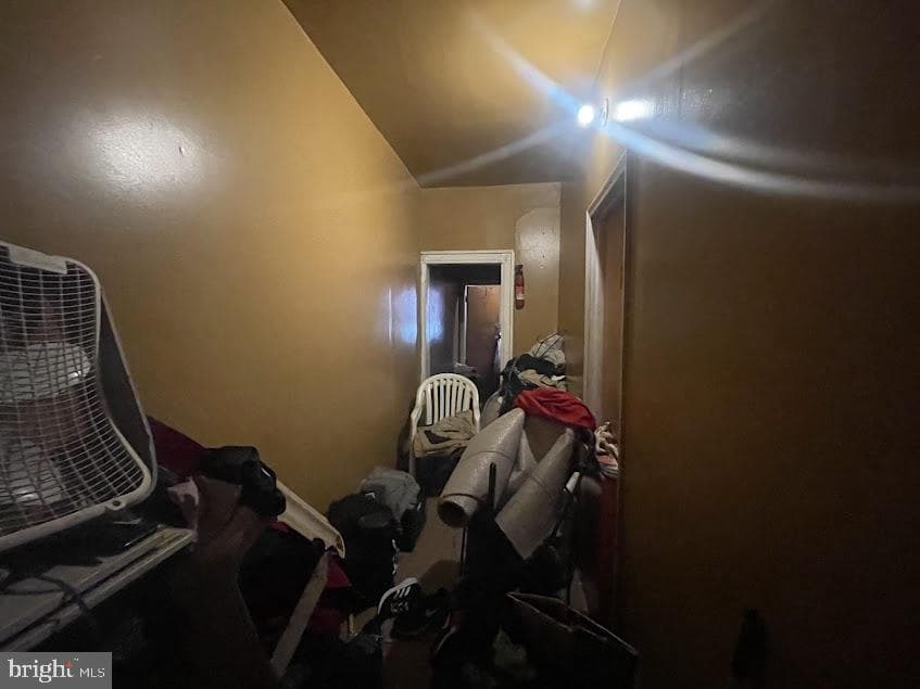 1042 W Indiana Avenue photo 6
