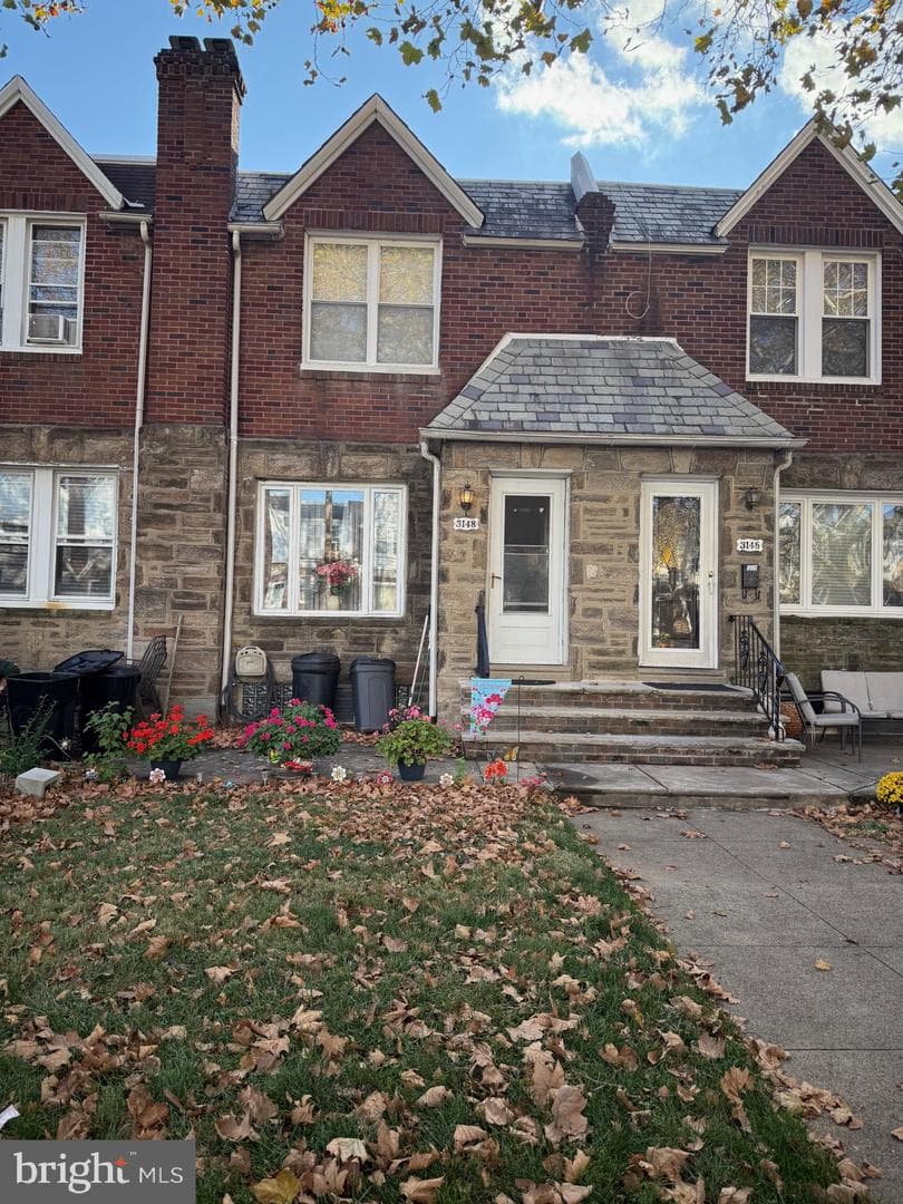 3148 Fanshawe Street
