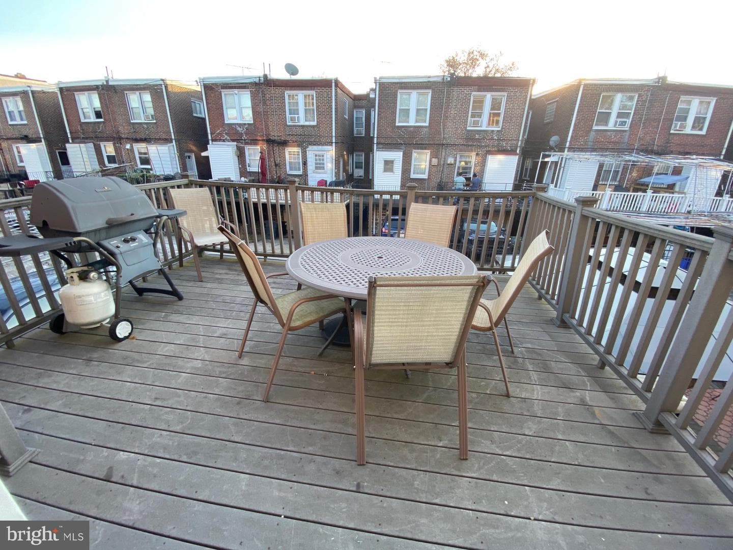 3148 Fanshawe Street photo 8