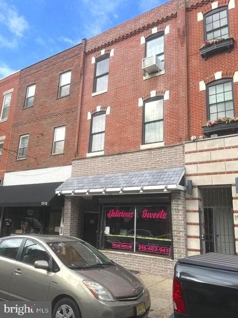 1908 E Passyunk Avenue photo 1