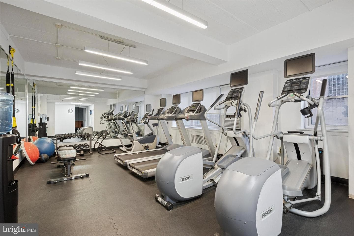 220 W Rittenhouse Square #6f photo 25