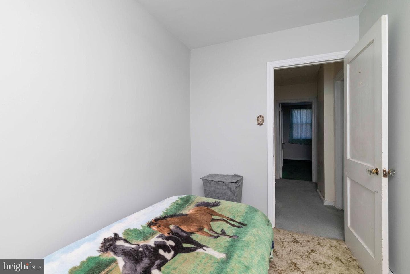 226 Benner Street photo 13