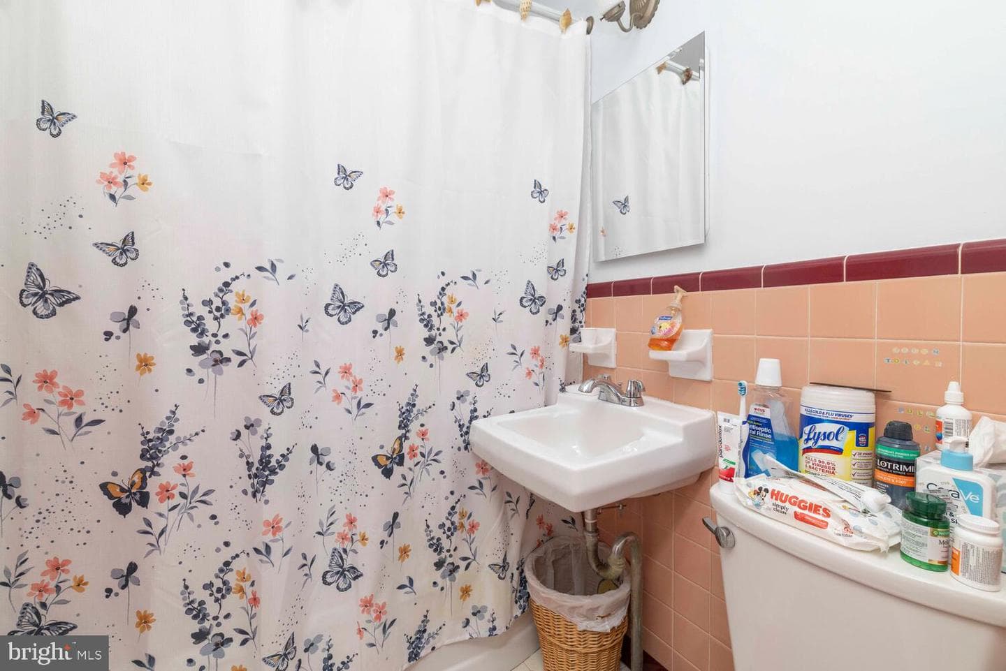 226 Benner Street photo 16