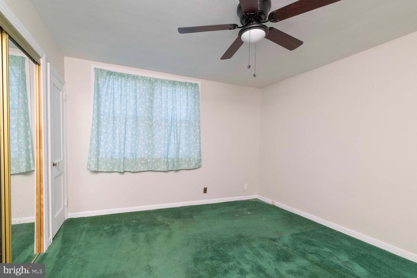 226 Benner Street photo 5