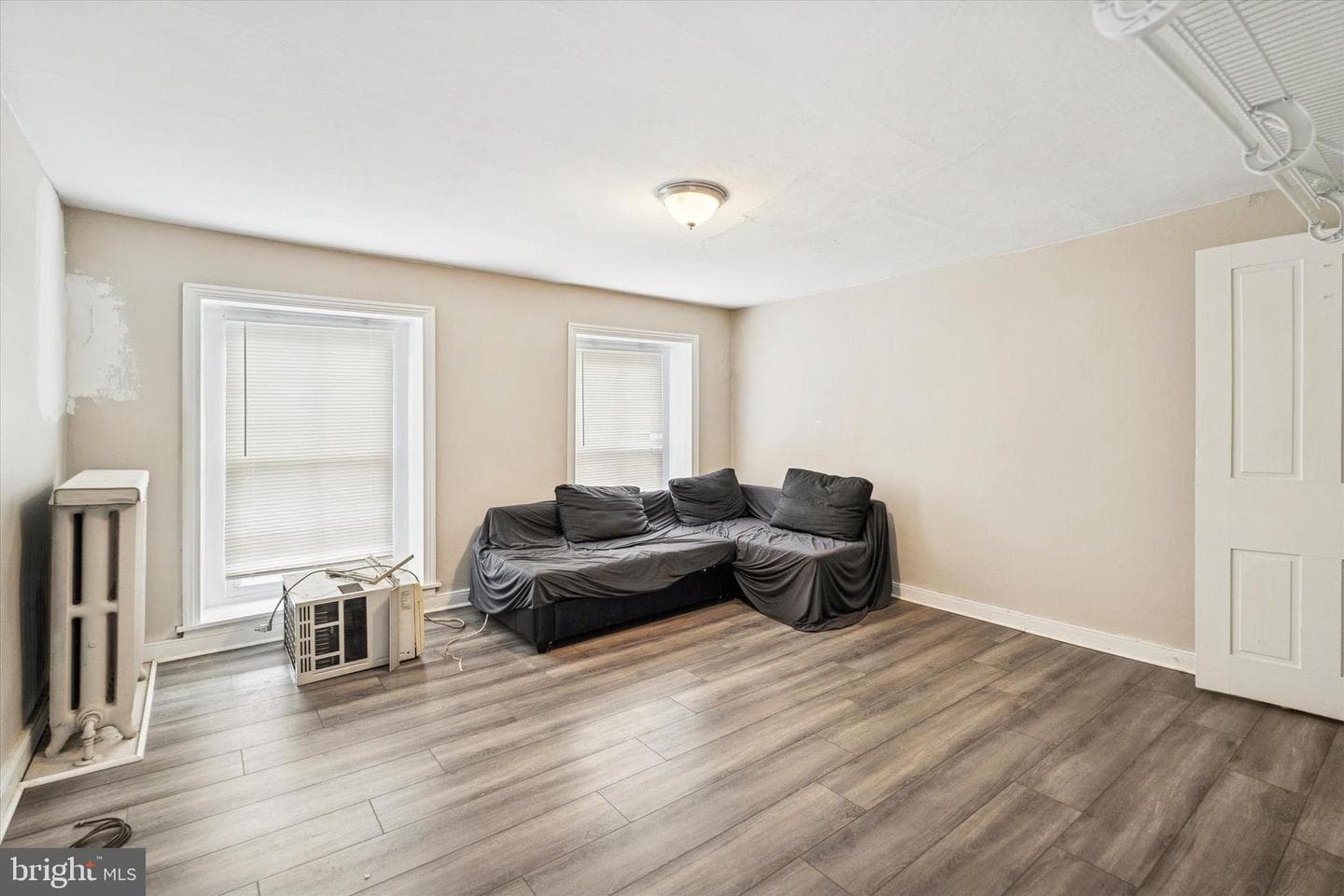 352 Carson Street photo 24