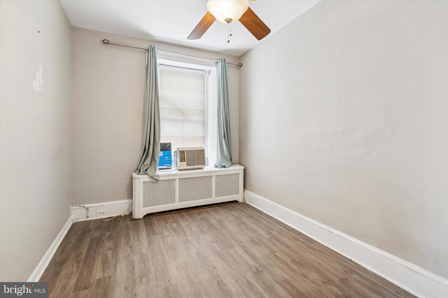 352 Carson Street photo 4