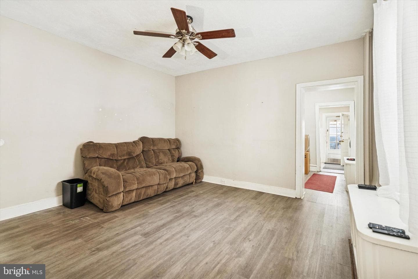 352 Carson Street photo 8
