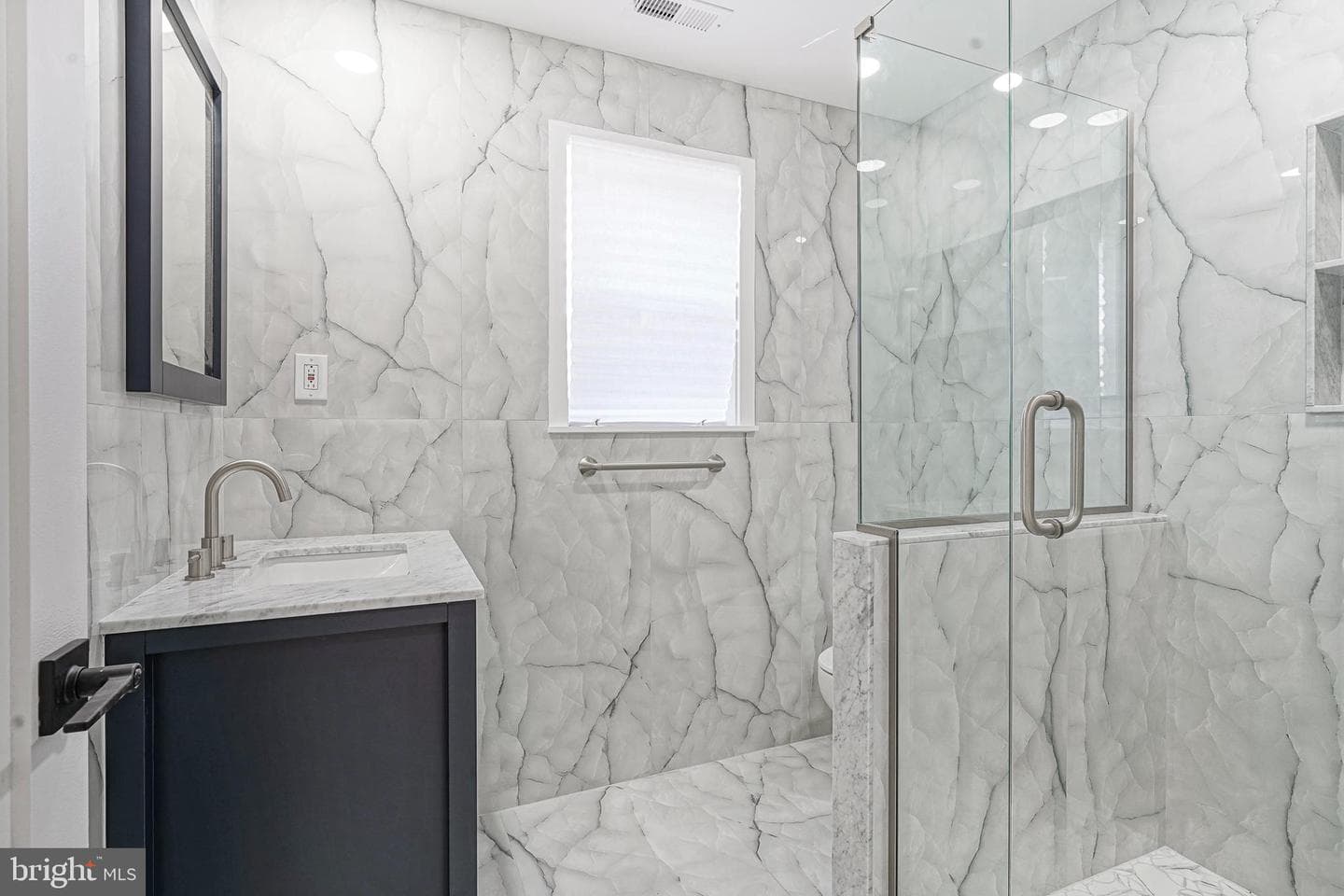 1145 Tasker Street photo 25