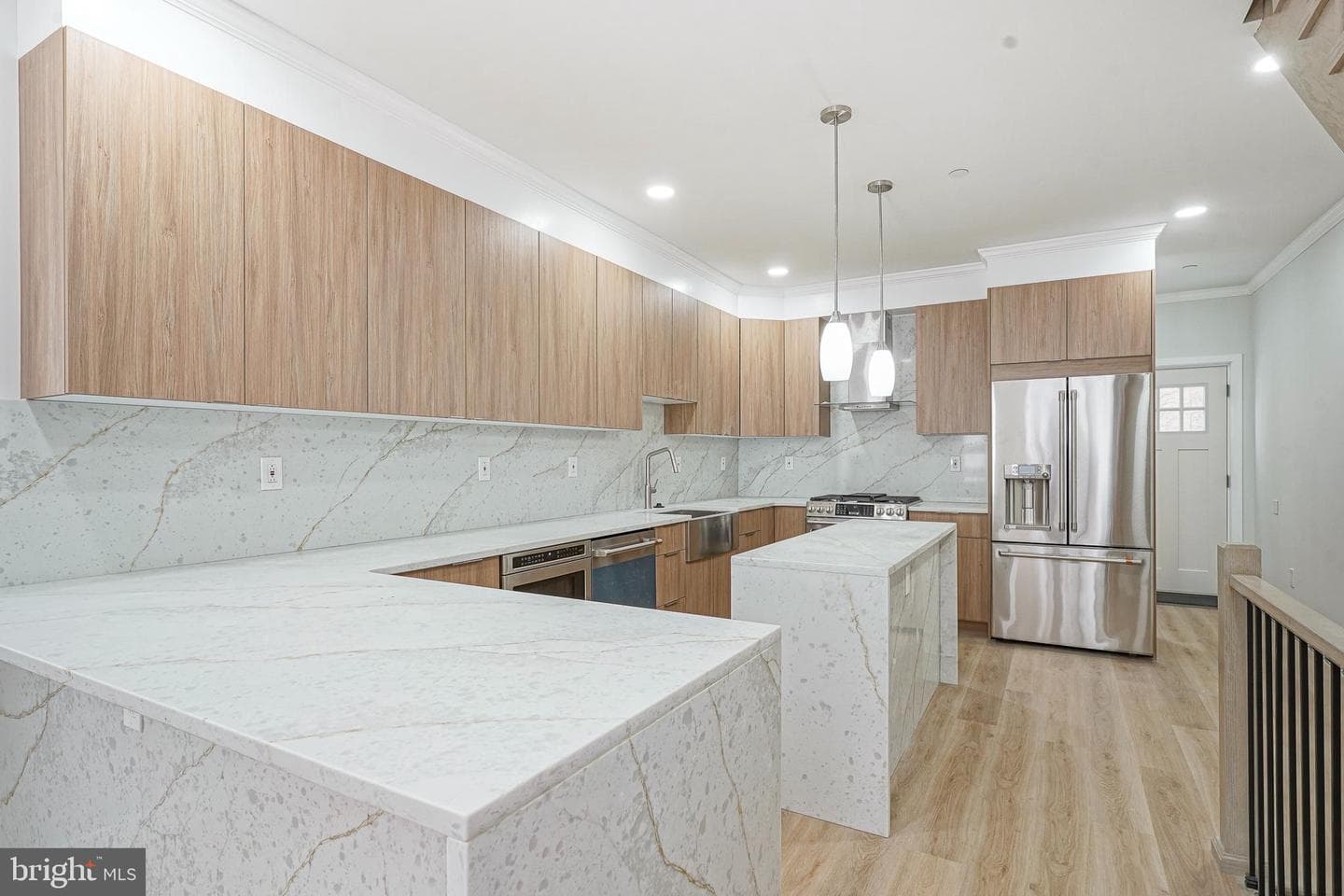 1145 Tasker Street photo 8