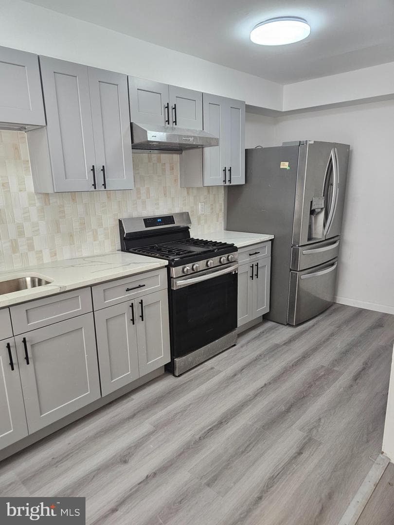 7039 Kindred Street photo 1