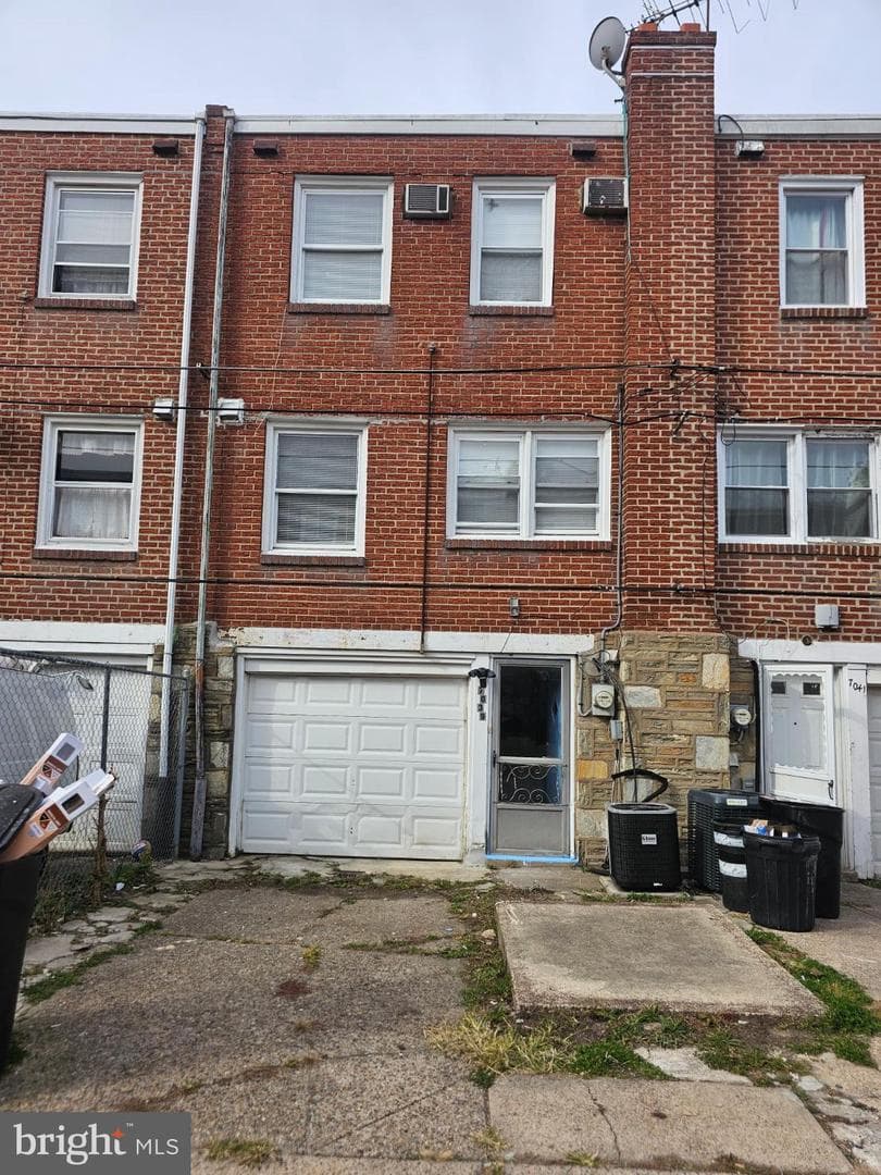 7039 Kindred Street photo 12