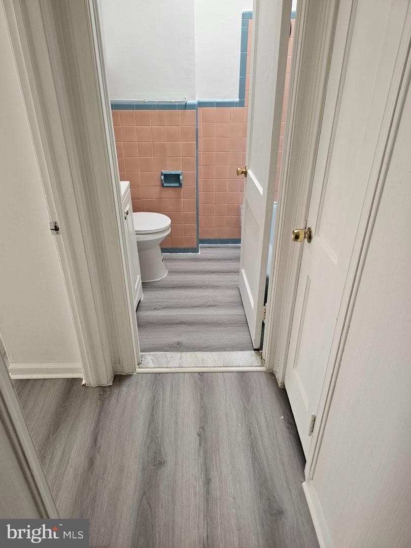 7039 Kindred Street photo 16