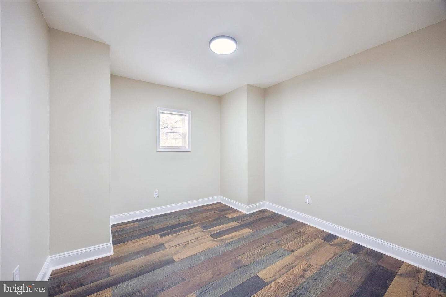 2604 S Berbro Street photo 8
